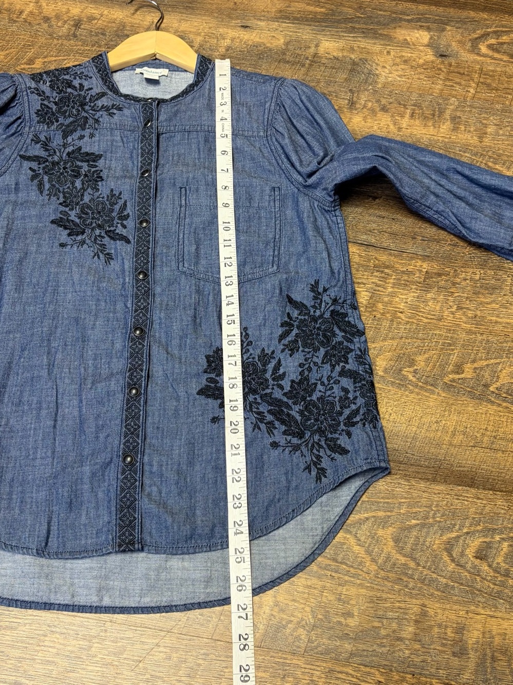 Sundance Lennon Denim Floral Embroidered Snap Shirt Womens Small Blue Chambray - Picture 6 of 12